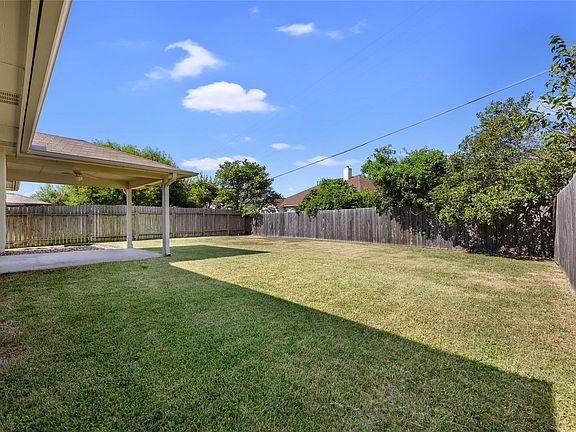 4th image of 2220 Pearson Way