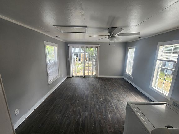 5th image of 136 Banneker Dr