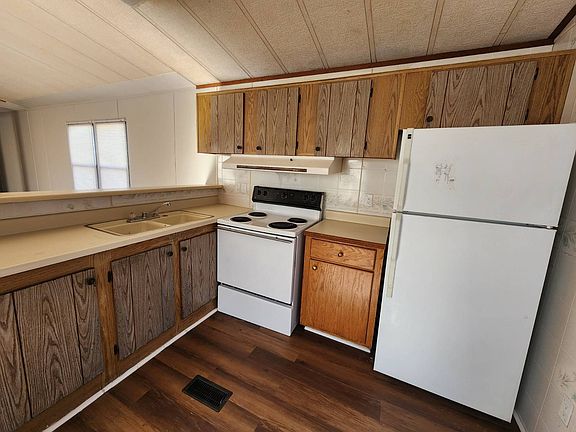 3rd image of 491 Chapman Rd #42