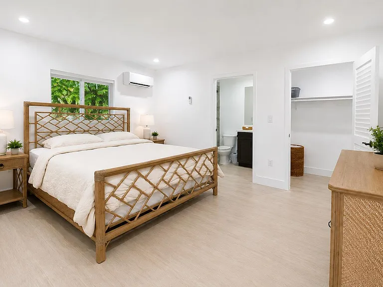 241 Hispanola Rd — Photo 11