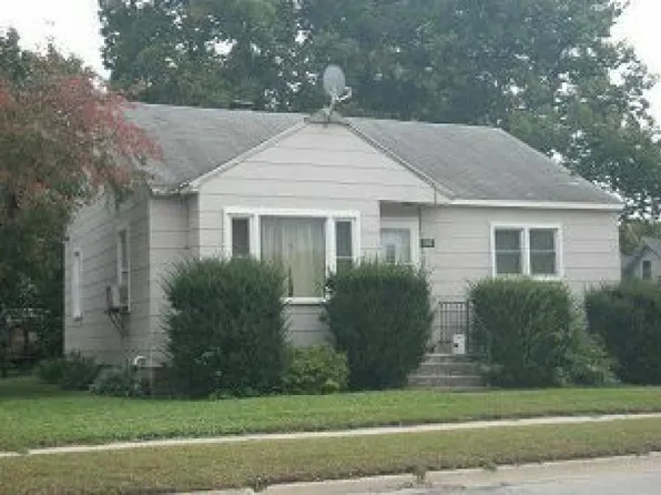 204 Brantingham St, Charles City, IA 50616