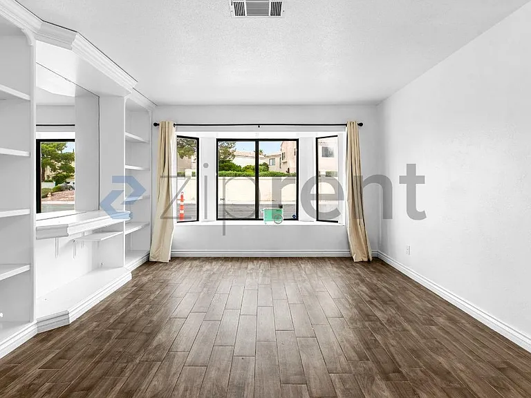 2821 Willow Wind Ct — Photo 4