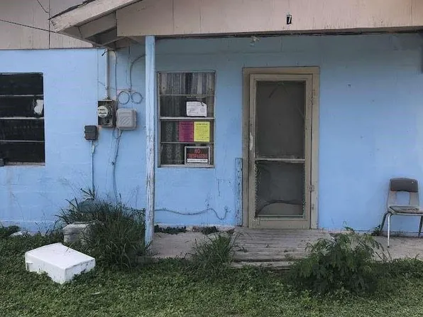 642 E 1st St, Sullivan City, TX 78595