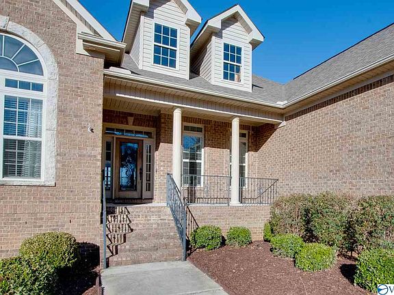 2nd image of 117 Rainbow Glen Cir