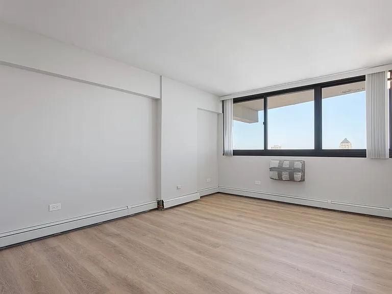 The Duplex Tower — Photo 182