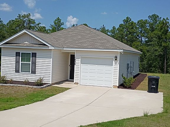 3rd image of 1030 McKittrick Dr