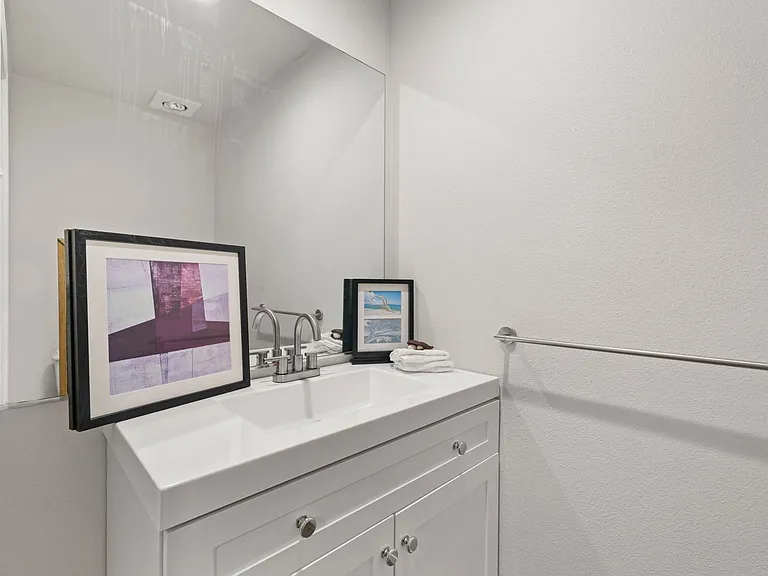 Water's Edge Townhomes — Photo 18