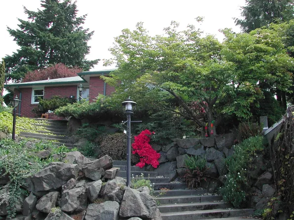 4220 1st Ave NW, Seattle, WA 98107