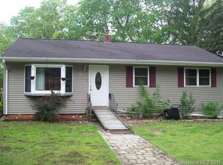 22 Jerome Pkwy, Griswold, CT 06351