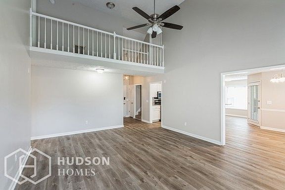 3rd image of 110 Saint Martins Ln