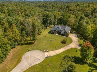 356 Latigo Point, Milton, WV 25541