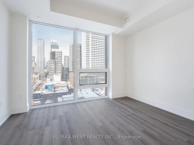 89 Church St #2604 — Photo 25