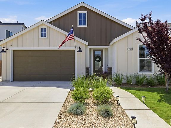 5th image of 3217 Golden Trails Ln