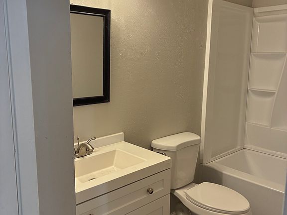 5th image of 889 Lake St #890A