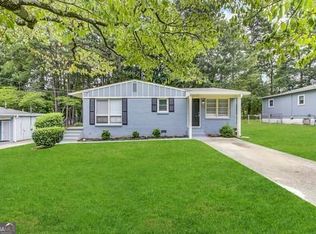 795 Amber Pl NW, Atlanta, GA 30331