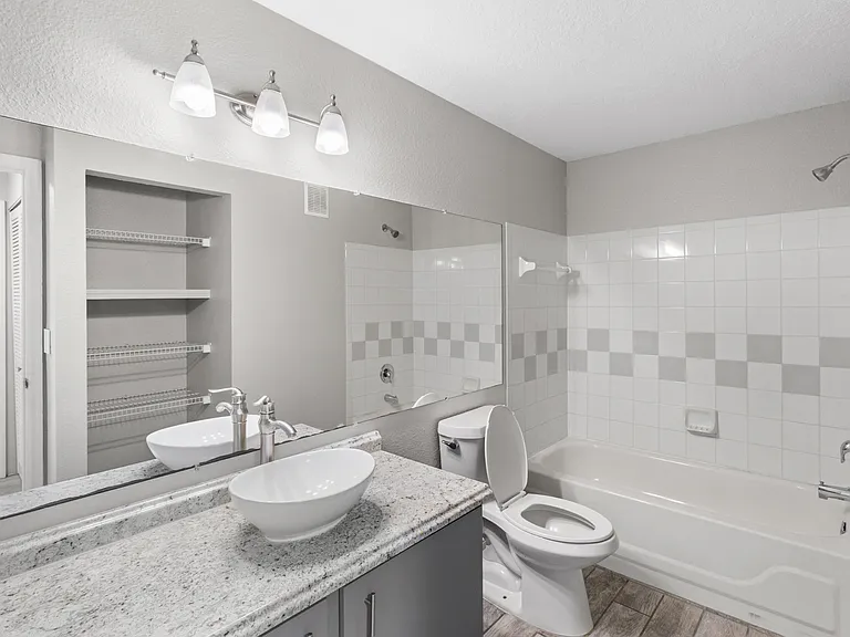 11561 Villa Grand #716 — Photo 21