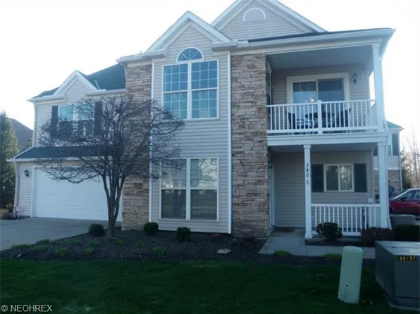 340 W Legend Ct, Cleveland, OH 44143