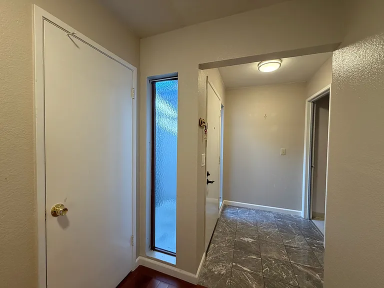 6 Basin Ct — Photo 3