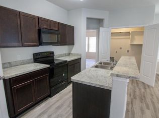 1009 Rice Dr, Bryan, TX 77803