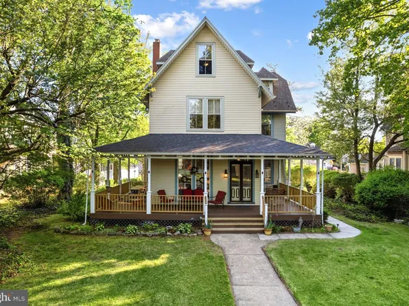 406 Lippincott Ave, Riverton, NJ 08077