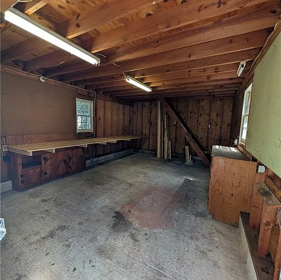 4720 Haywood Dr — Photo 36