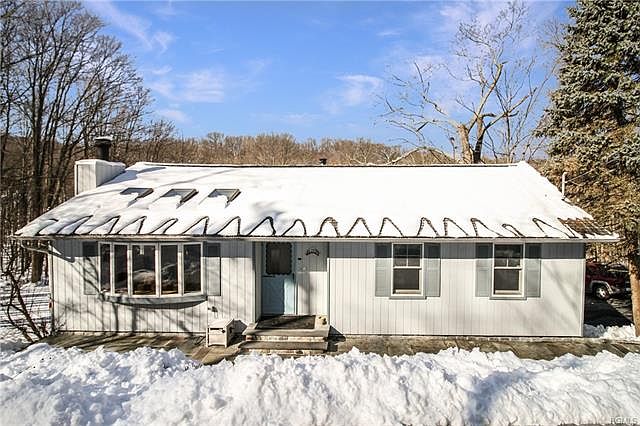 1st image of 127 Croton Ave