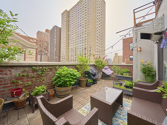 2nd image of 432 E 88th St #Penthouse A