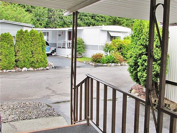 5th image of 1316 91st Ave SE Unit 37