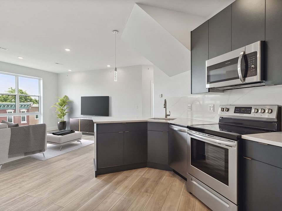 1st image of 3953 Lancaster Ave #4