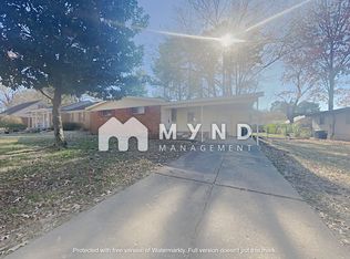 1395 Vicksburg Dr, Southaven, MS 38671
