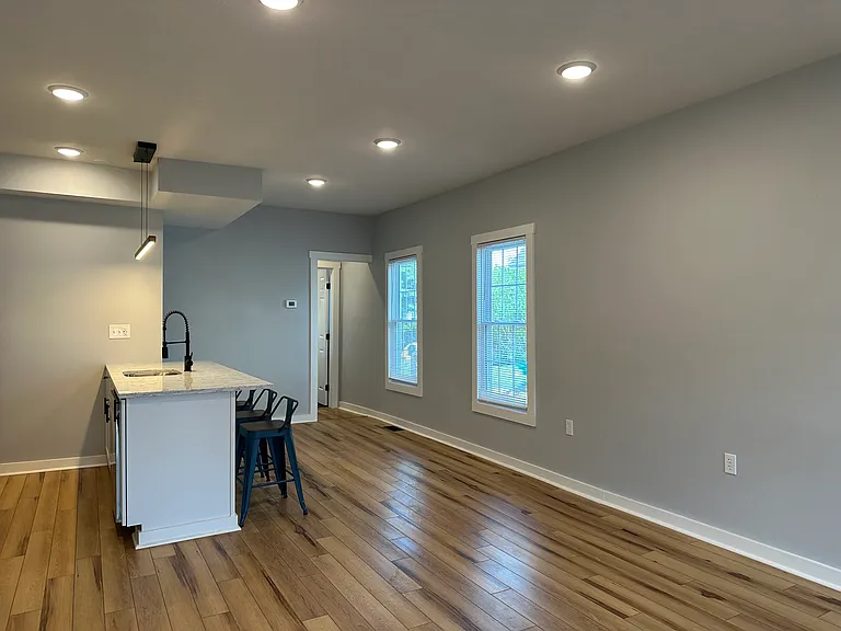128 Caroline Ave #1 — Photo 25