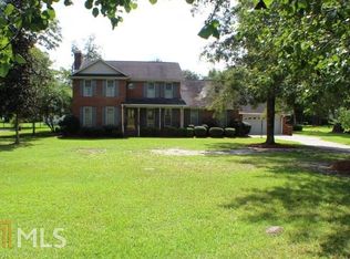 120 Creekview Cir, Dublin, GA 31021