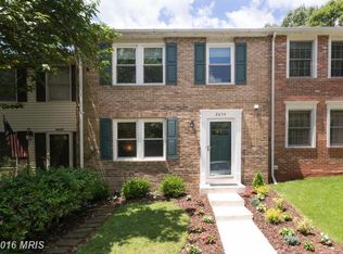 8654 Bent Arrow Ct, Springfield, VA 22153