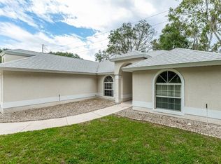 2726 Bayview Dr, Eustis, FL 32726