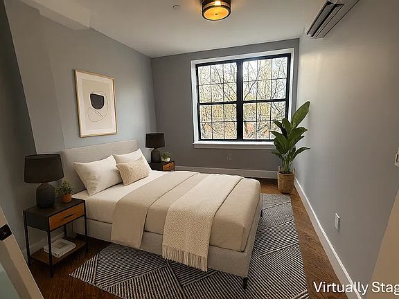 5th image of 35 Claver Pl APT 4E