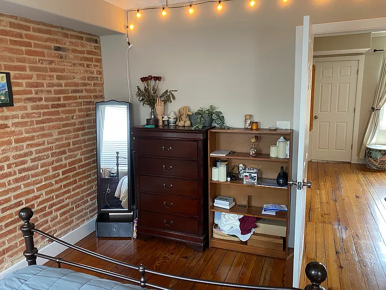 2123 Eastern Ave — Photo 11