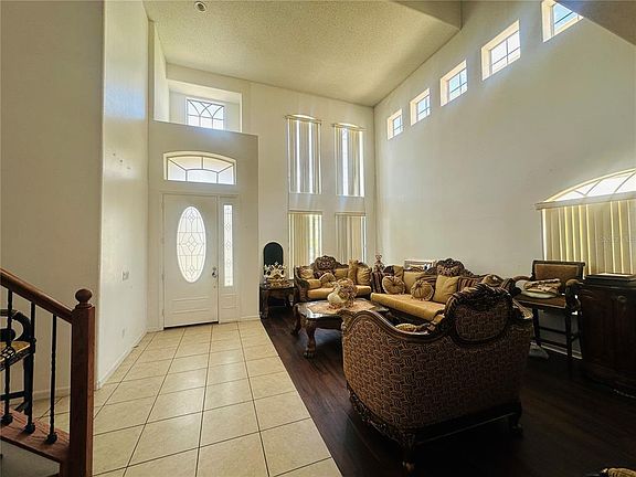 3rd image of 2530 Sand Arbor Cir