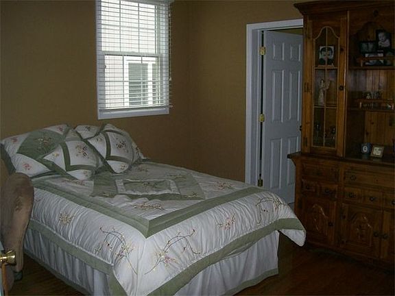 downstairs bedroom w/bath | 400 W Hildreth Ave, Wildwood, NJ 08260, USA