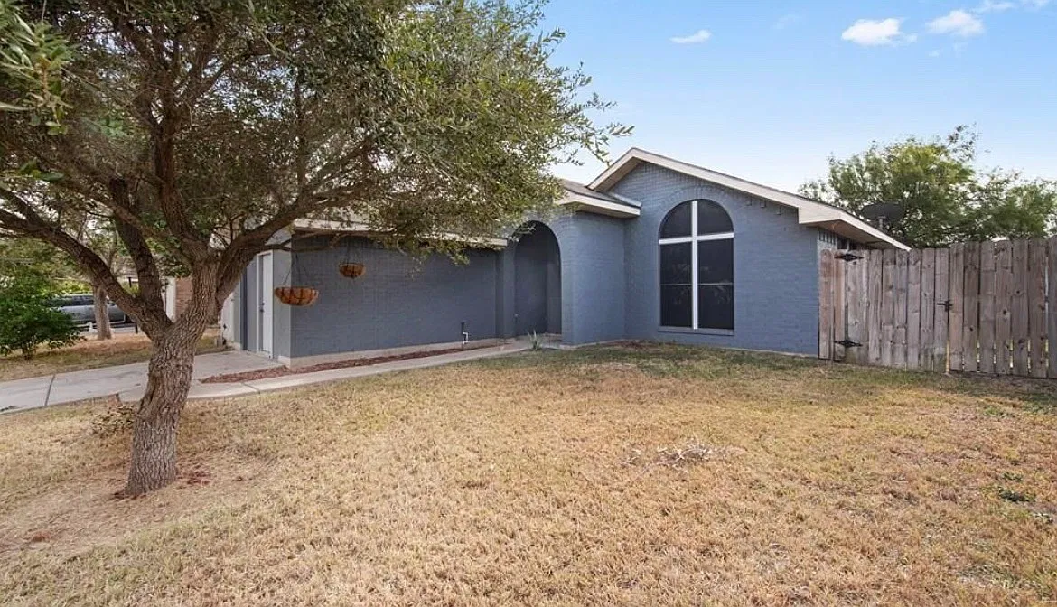 4 bed, 1614 sqft, $2,000 — Photo 2