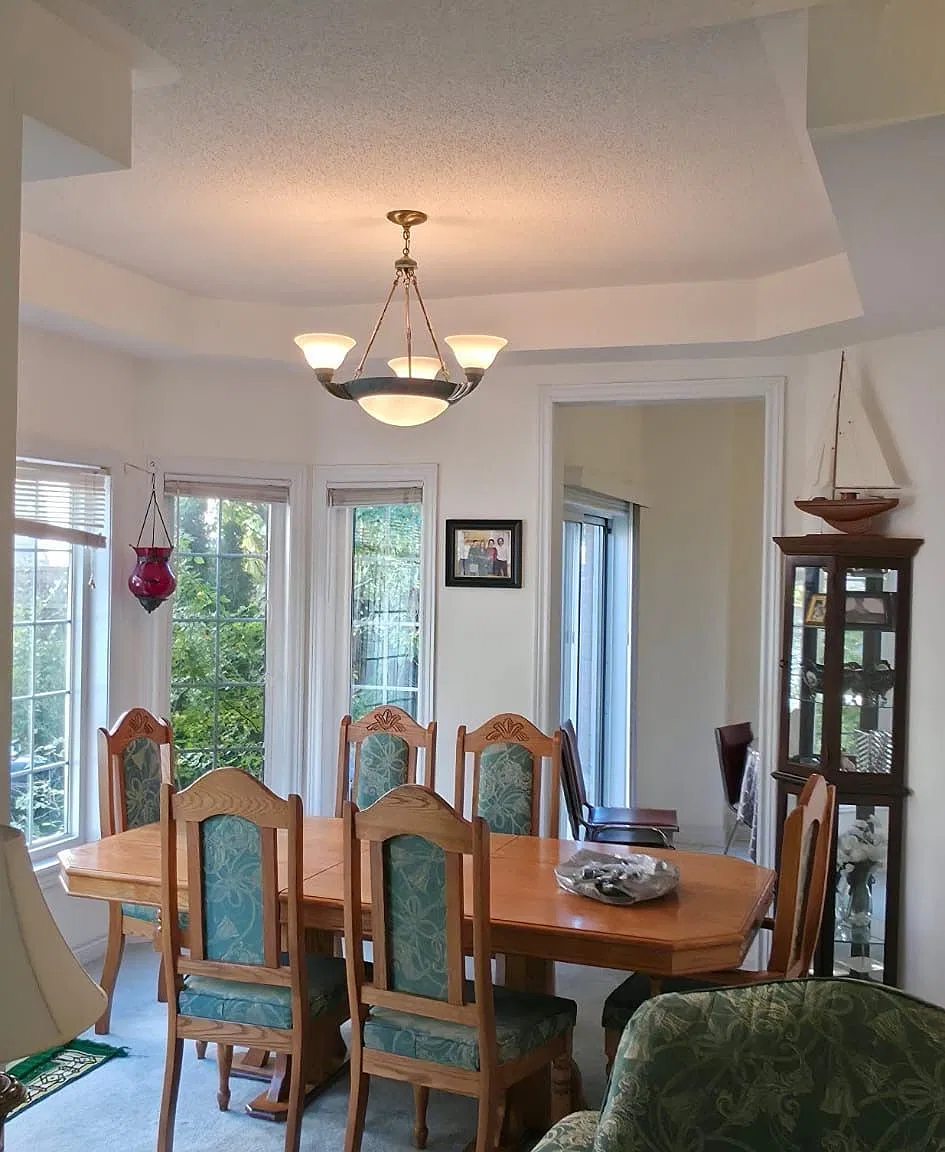 4 bed, $4,000 — Photo 3
