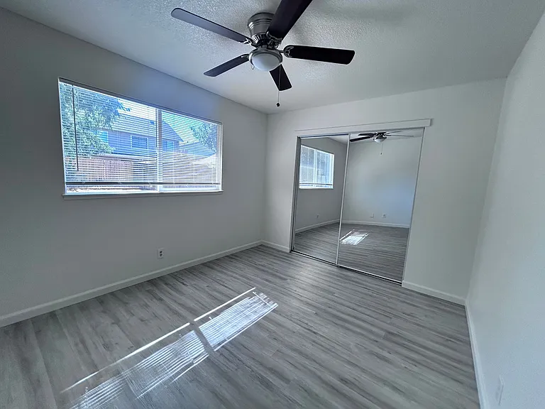 6962-6964 Crux Dr — Photo 11