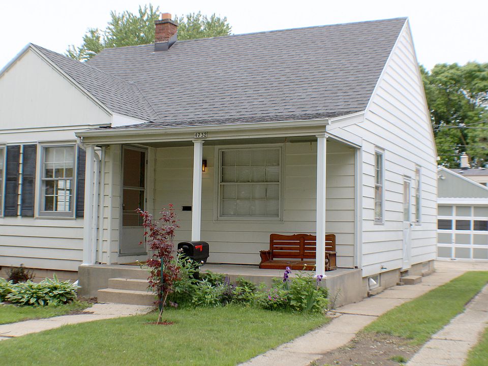 1st image of 4732 N Diversey Blvd