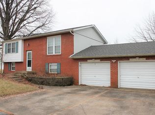 3724 Torch Club Rd, Alton, IL 62002