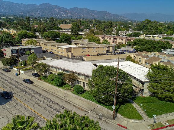 2nd image of 2767 Hermosa Ave