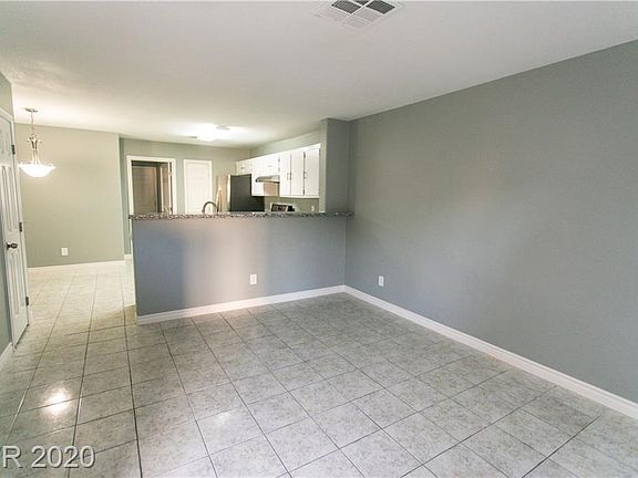 3rd image of 2162 Sleepy Ct