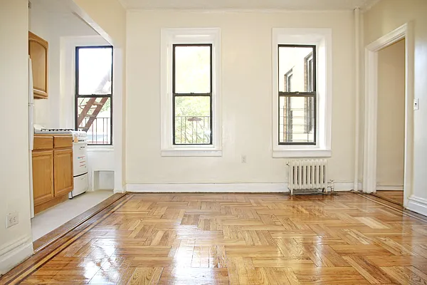 Rented by Grand Lux Realty | media 9