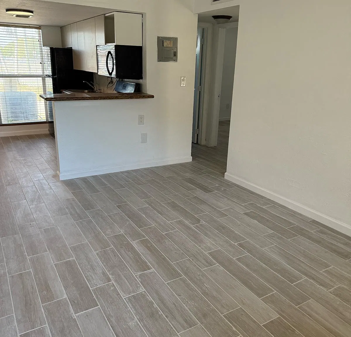 2 bed, 624 sqft, $2,050 — Photo 1
