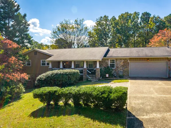 3315 Oak Burr Dr, Chattanooga, TN 37419