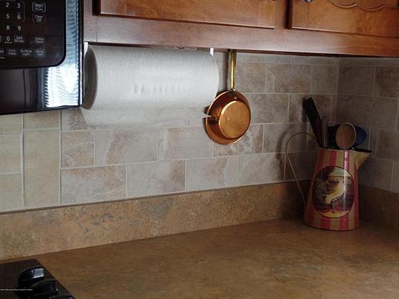 5th image of 226A Buckingham Ct #100A