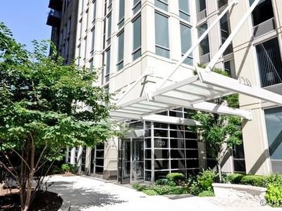 720 N Larrabee St APT 908, Chicago, IL, 60654